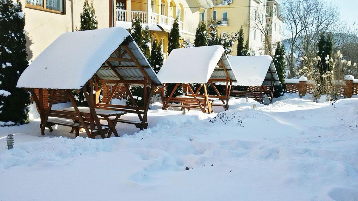 Edelweiss Hotel Поляна Екстериор снимка