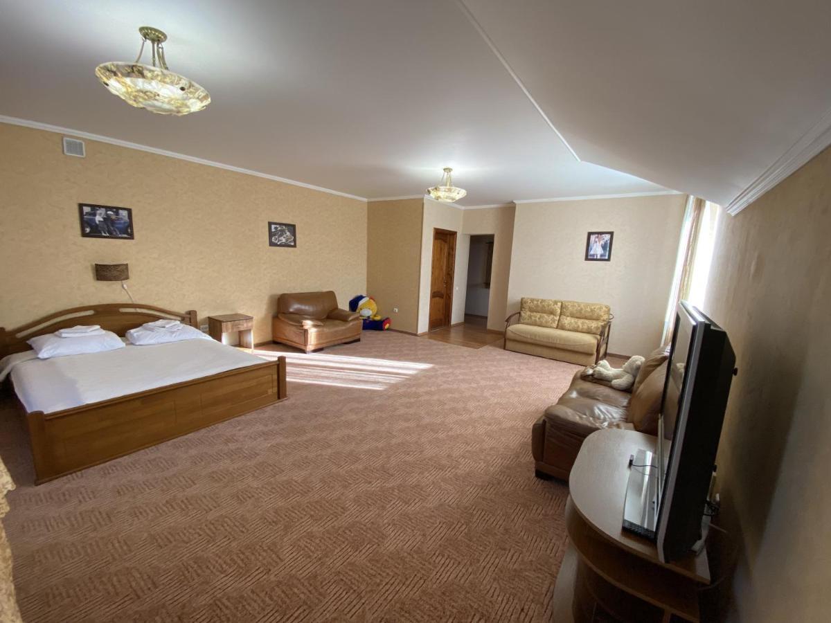 Edelweiss Hotel Поляна Екстериор снимка